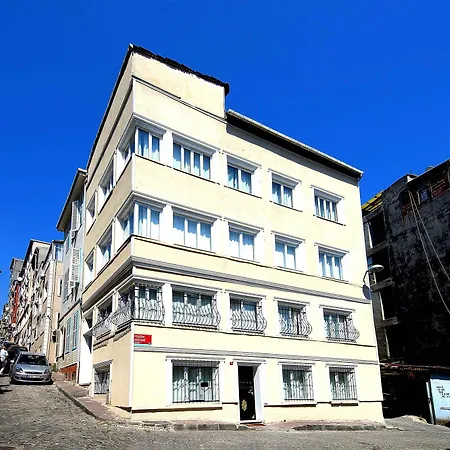 Efe Hotel *